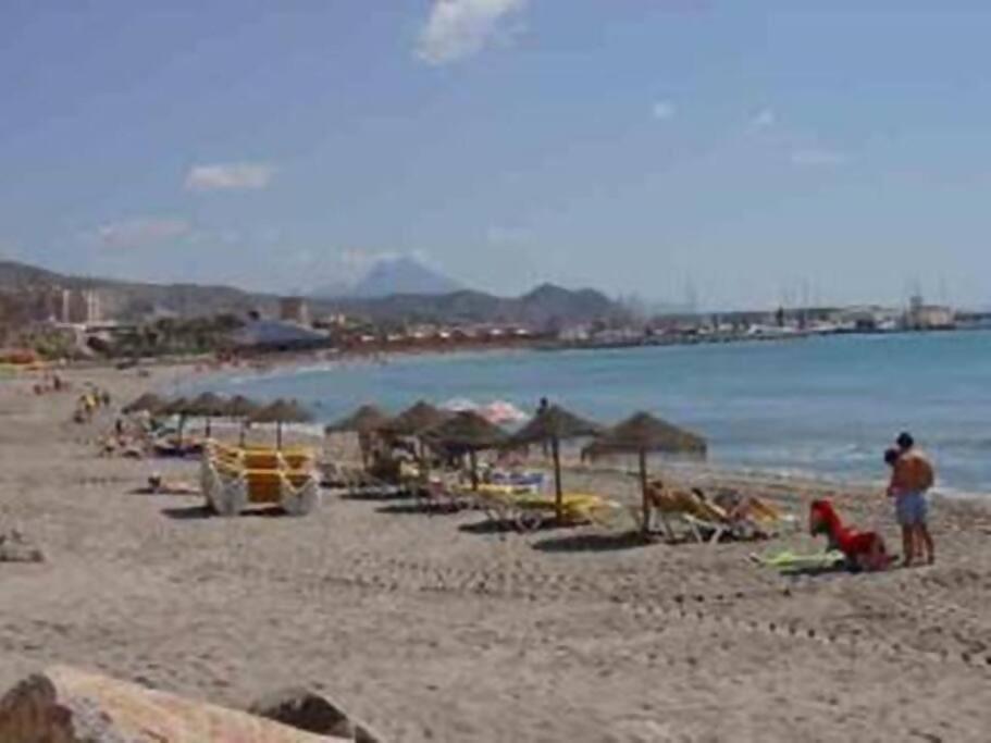 Beachside Apartment In The Centre Of El Campello Zewnętrze zdjęcie