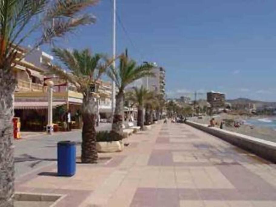 Beachside Apartment In The Centre Of El Campello Zewnętrze zdjęcie