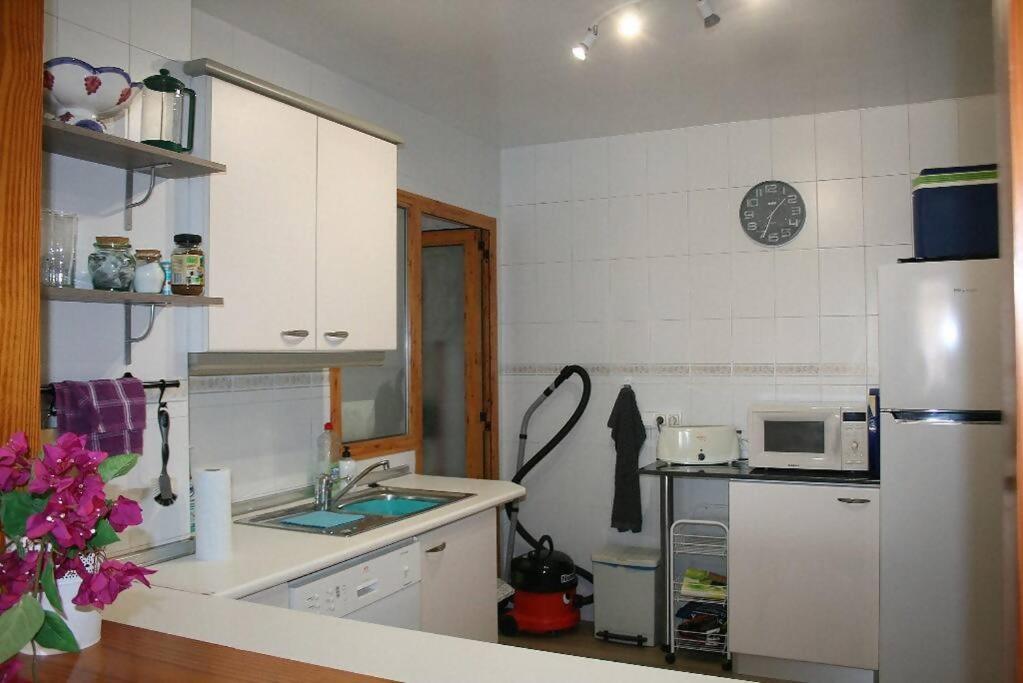 Beachside Apartment In The Centre Of El Campello Zewnętrze zdjęcie